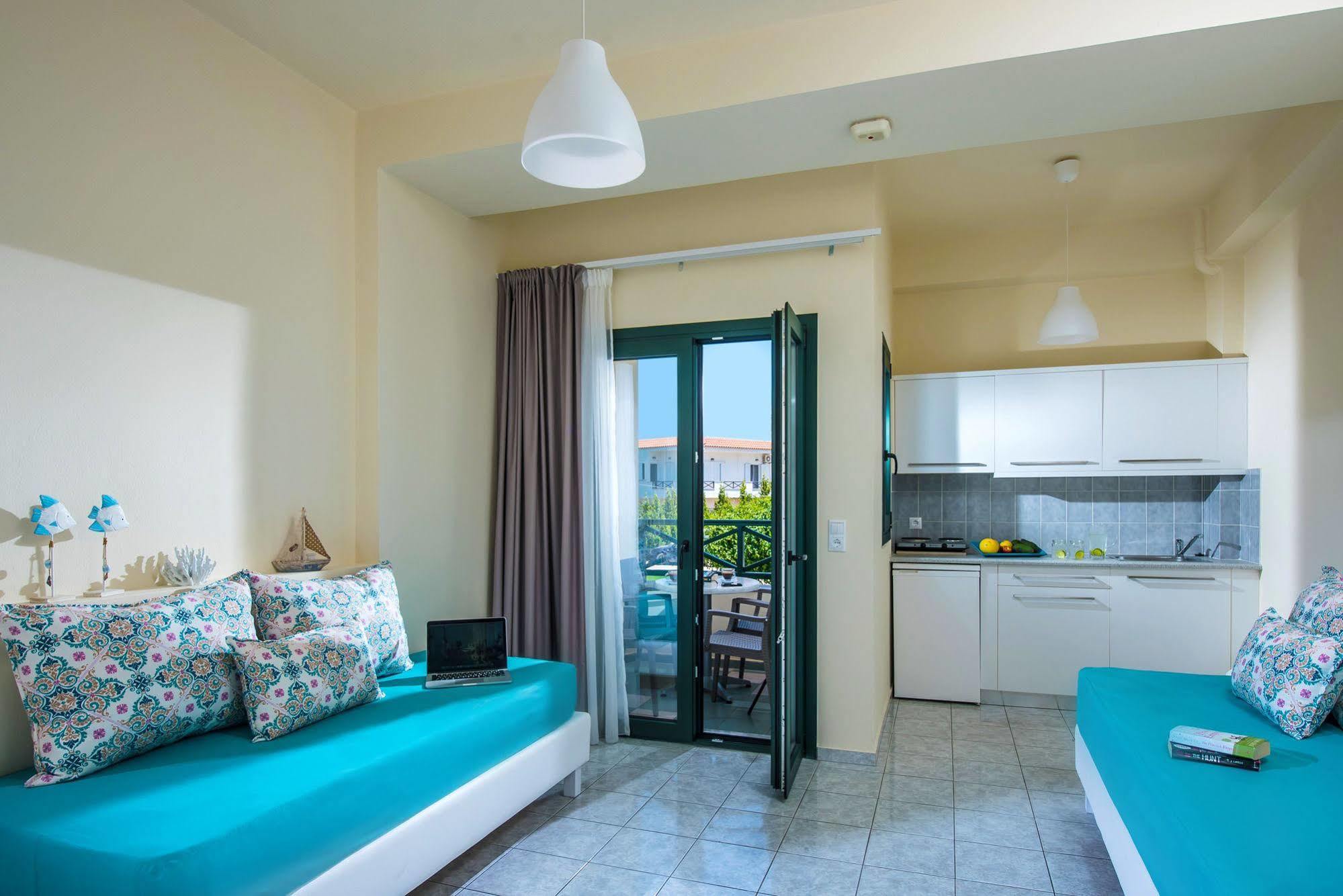 Kristalli Hotel Apartments Malia Exterior foto